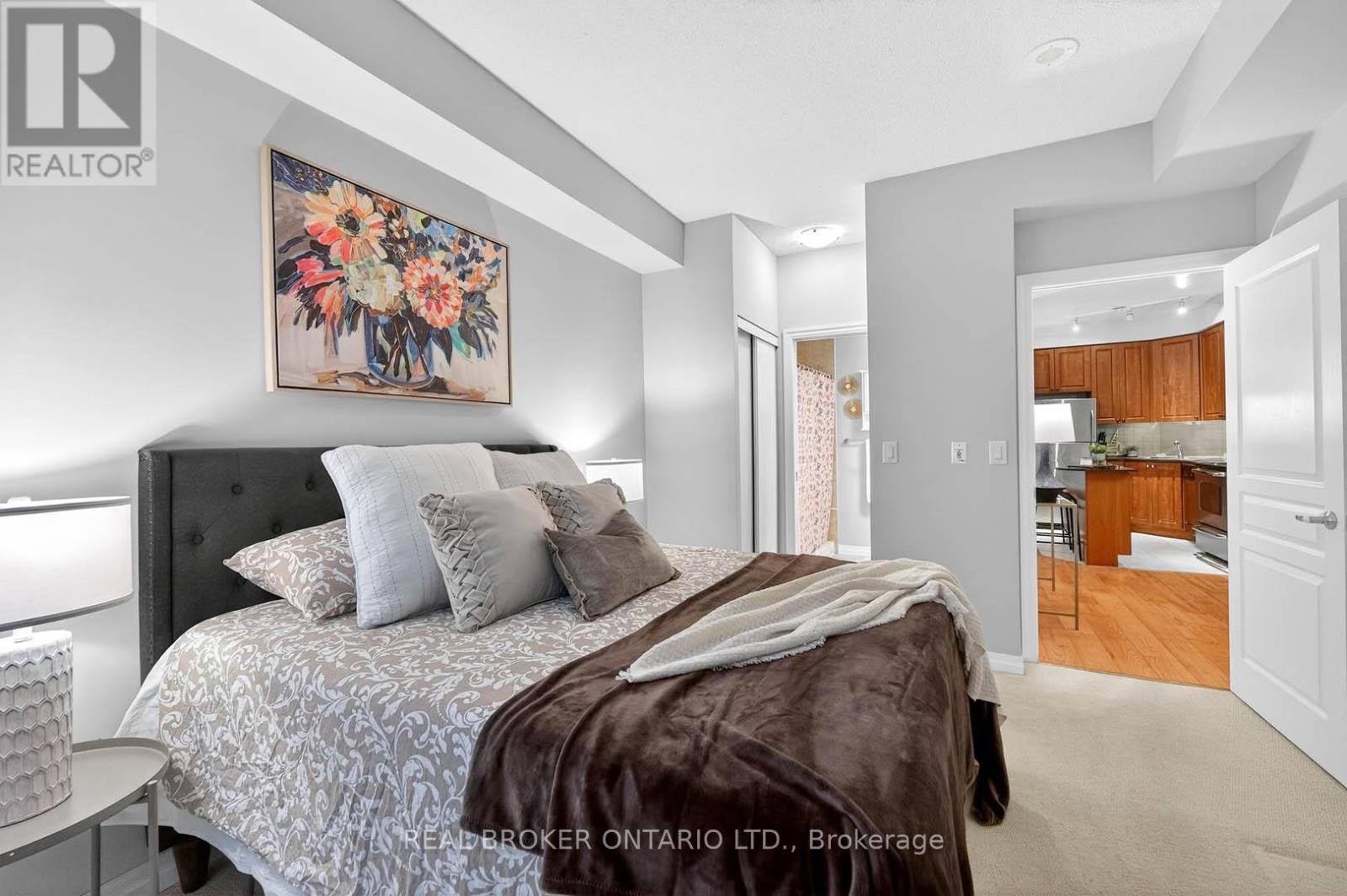 908 - 225 Webb Drive, Mississauga, Ontario  L5B 4P2 - Photo 20 - W12945654