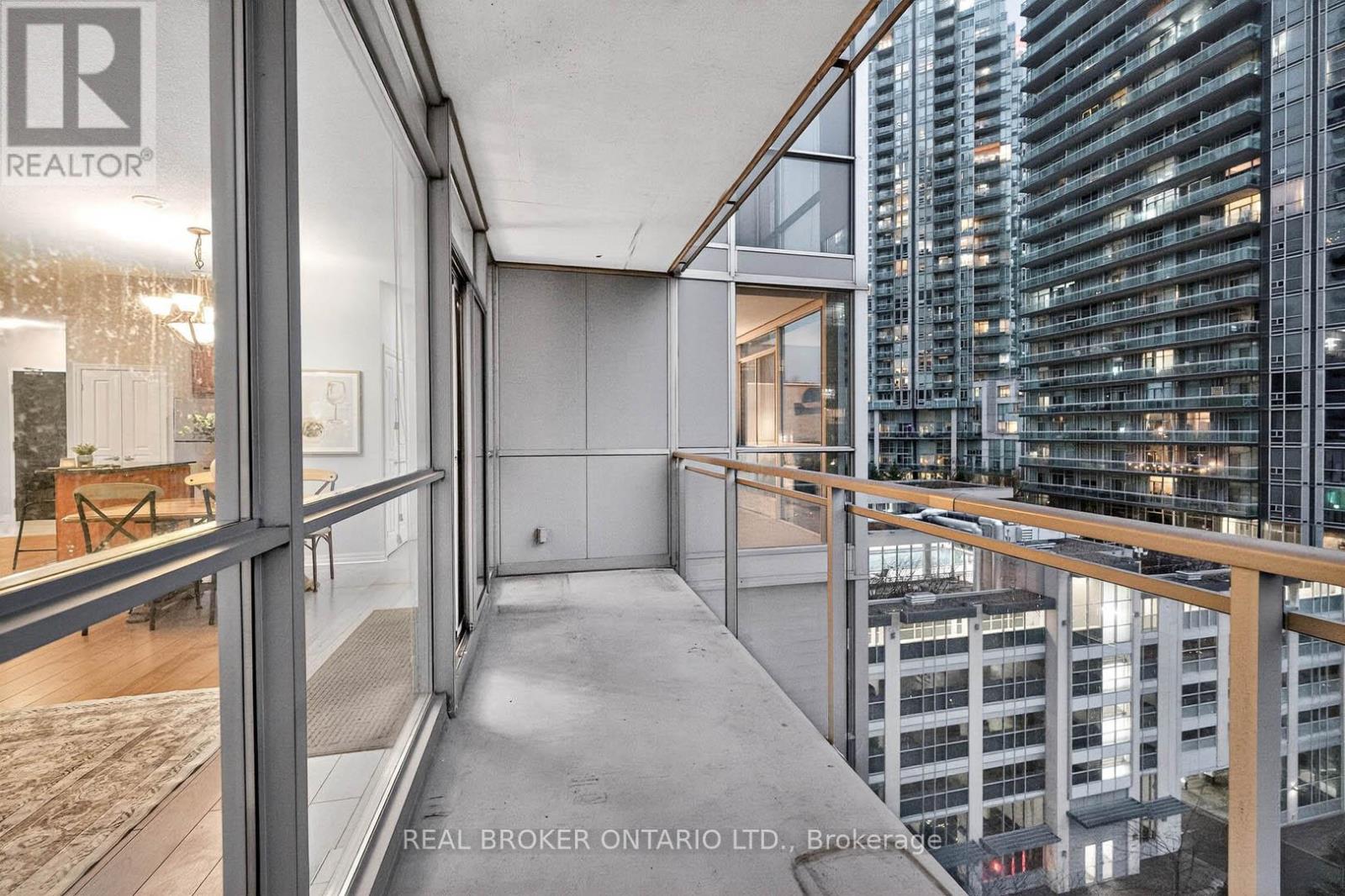 908 - 225 Webb Drive, Mississauga, Ontario  L5B 4P2 - Photo 28 - W12945654