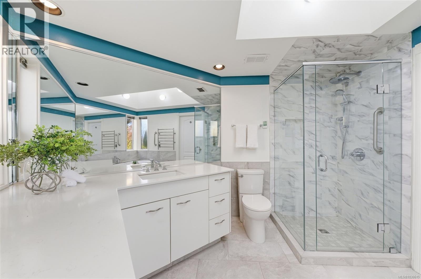 312 Clifton Terr, Esquimalt, British Columbia  V9A 5X9 - Photo 24 - 1030615