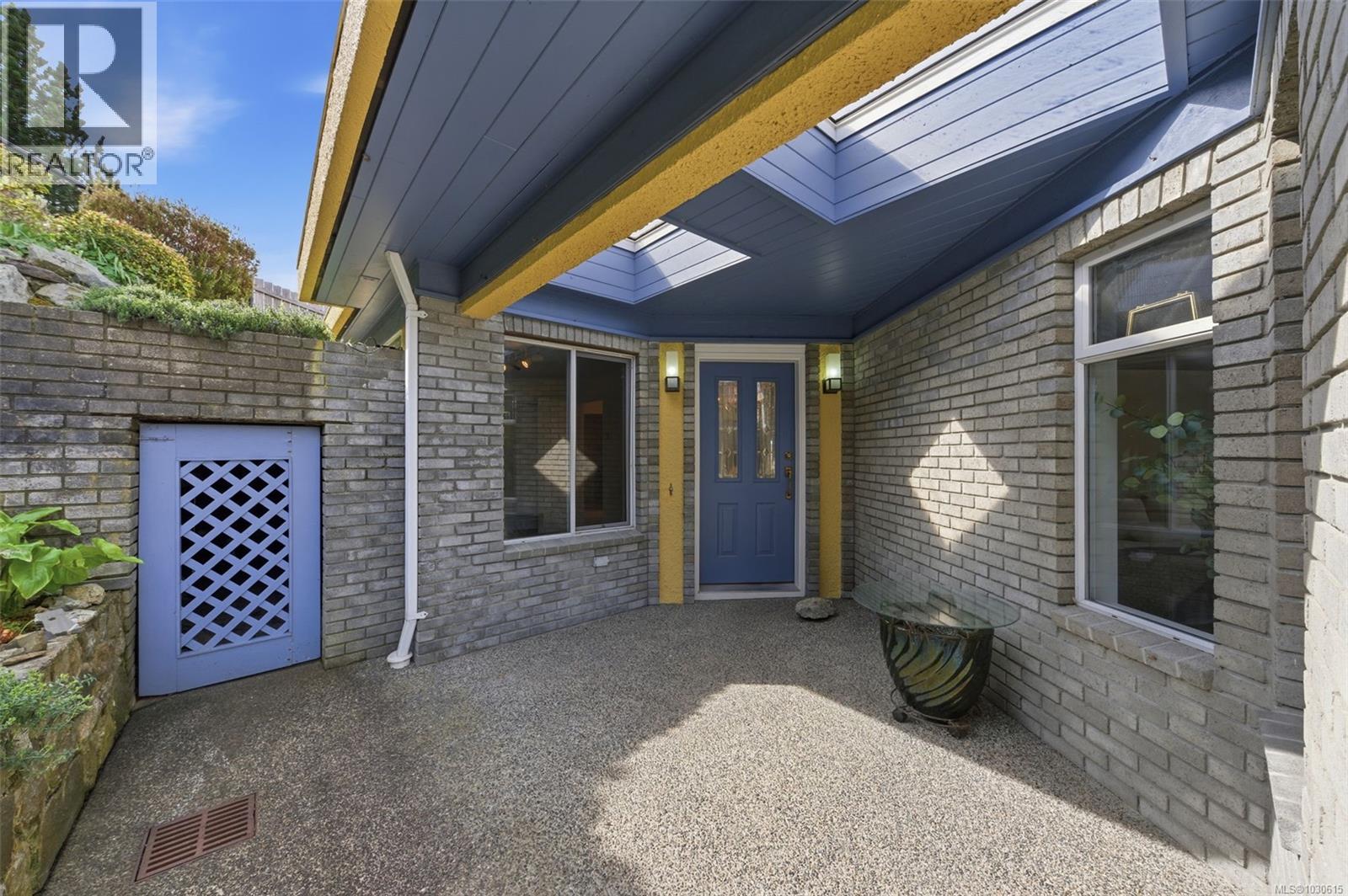 312 Clifton Terr, Esquimalt, British Columbia  V9A 5X9 - Photo 8 - 1030615