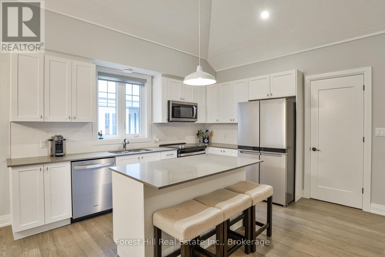 62 - 2054 Peninsula Road, Muskoka Lakes, Ontario P0B 1G0 - Photo 14 - X12948668