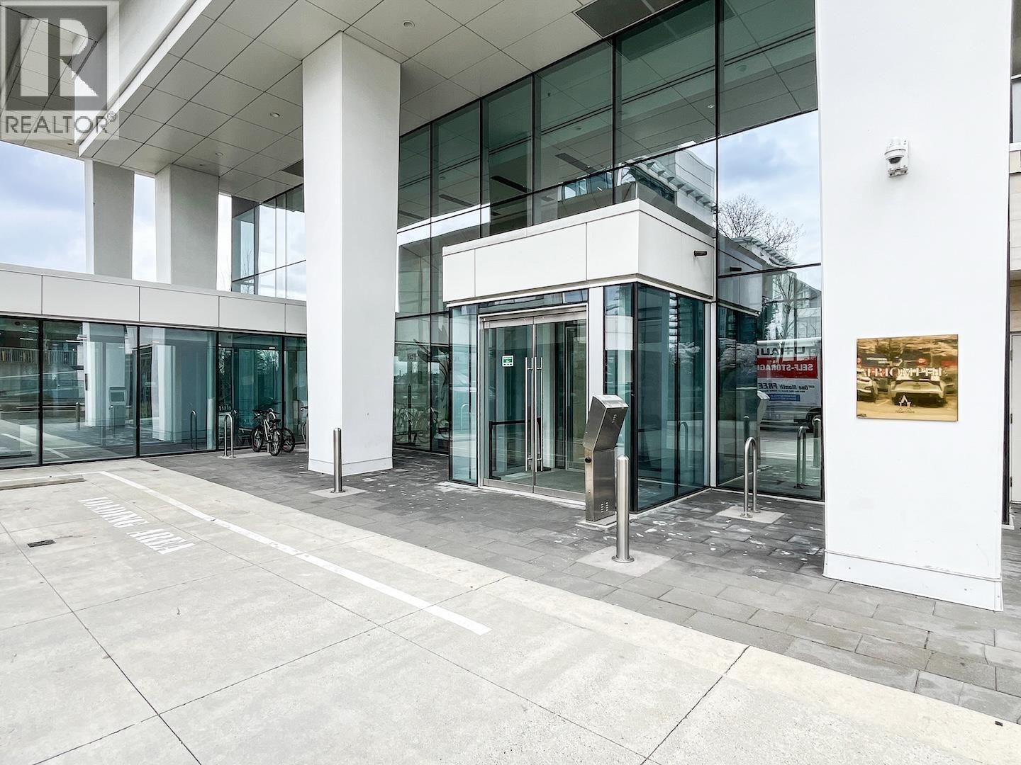 1408 1888 Gilmore Avenue, Burnaby, British Columbia  V5C 0L2 - Photo 3 - R3105628