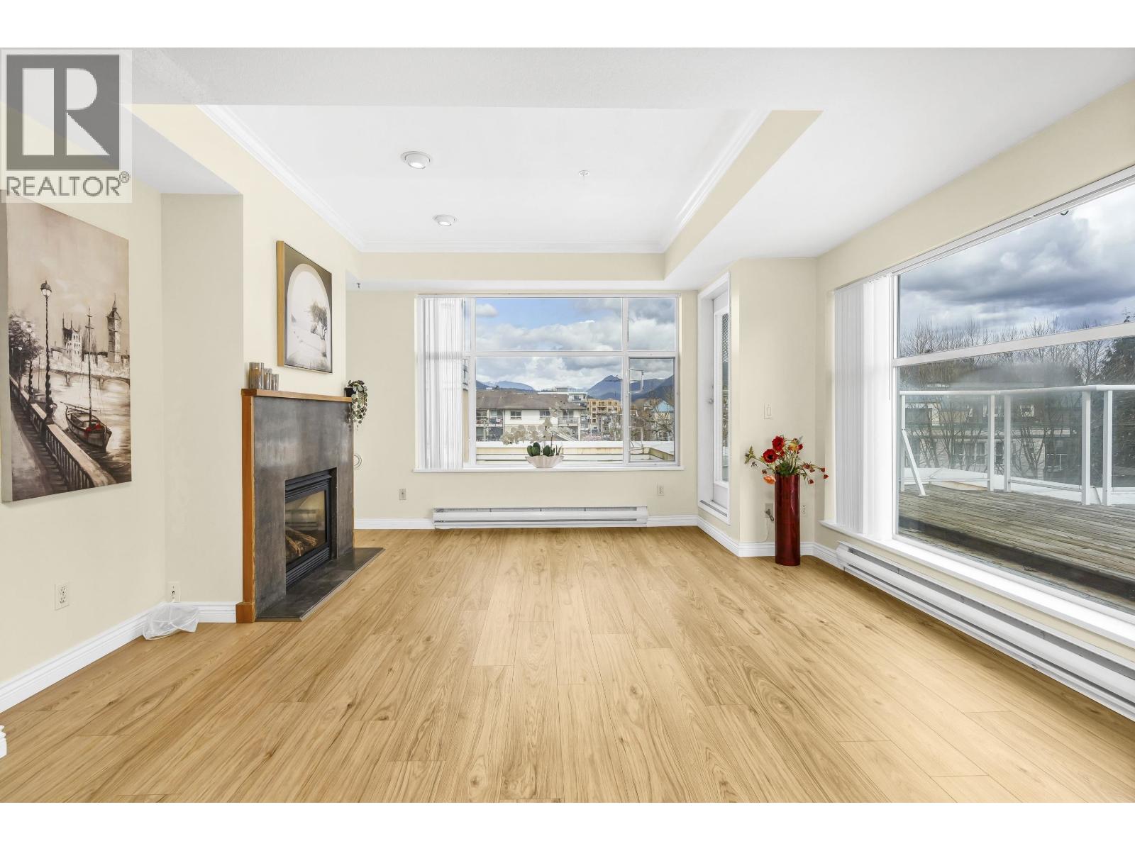 404 2340 Hawthorne Avenue, Port Coquitlam, British Columbia  V3C 1W9 - Photo 3 - R3106314