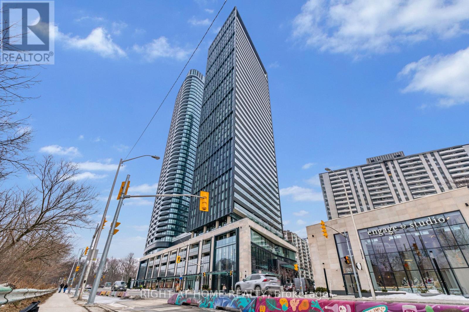 508 - 575 Bloor Street E, Toronto, Ontario  M4W 0B2 - Photo 1 - C12948604