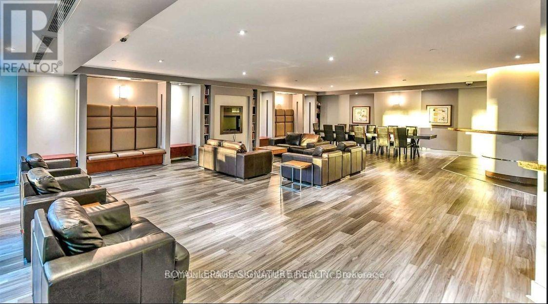 2703 - 381 Front Street W, Toronto, Ontario  M5V 3R8 - Photo 19 - C12948608