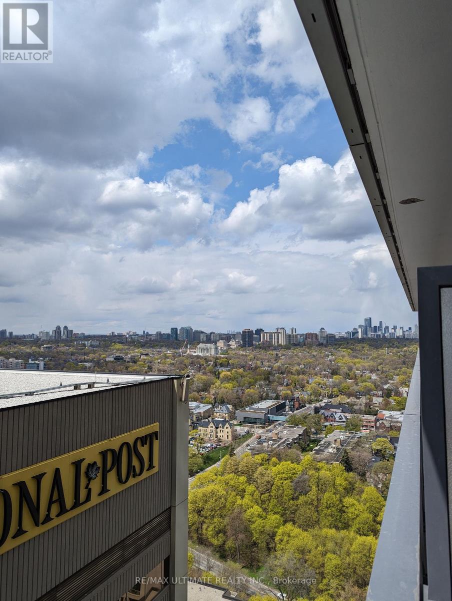 395 BLOOR STREET, Toronto, Ontario