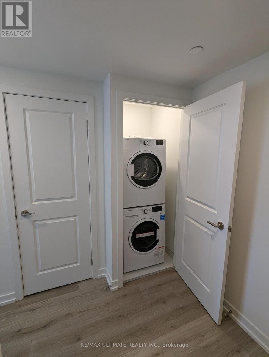 395 Bloor Street, Toronto, Ontario  M4W 0B4 - Photo 8 - C12948624