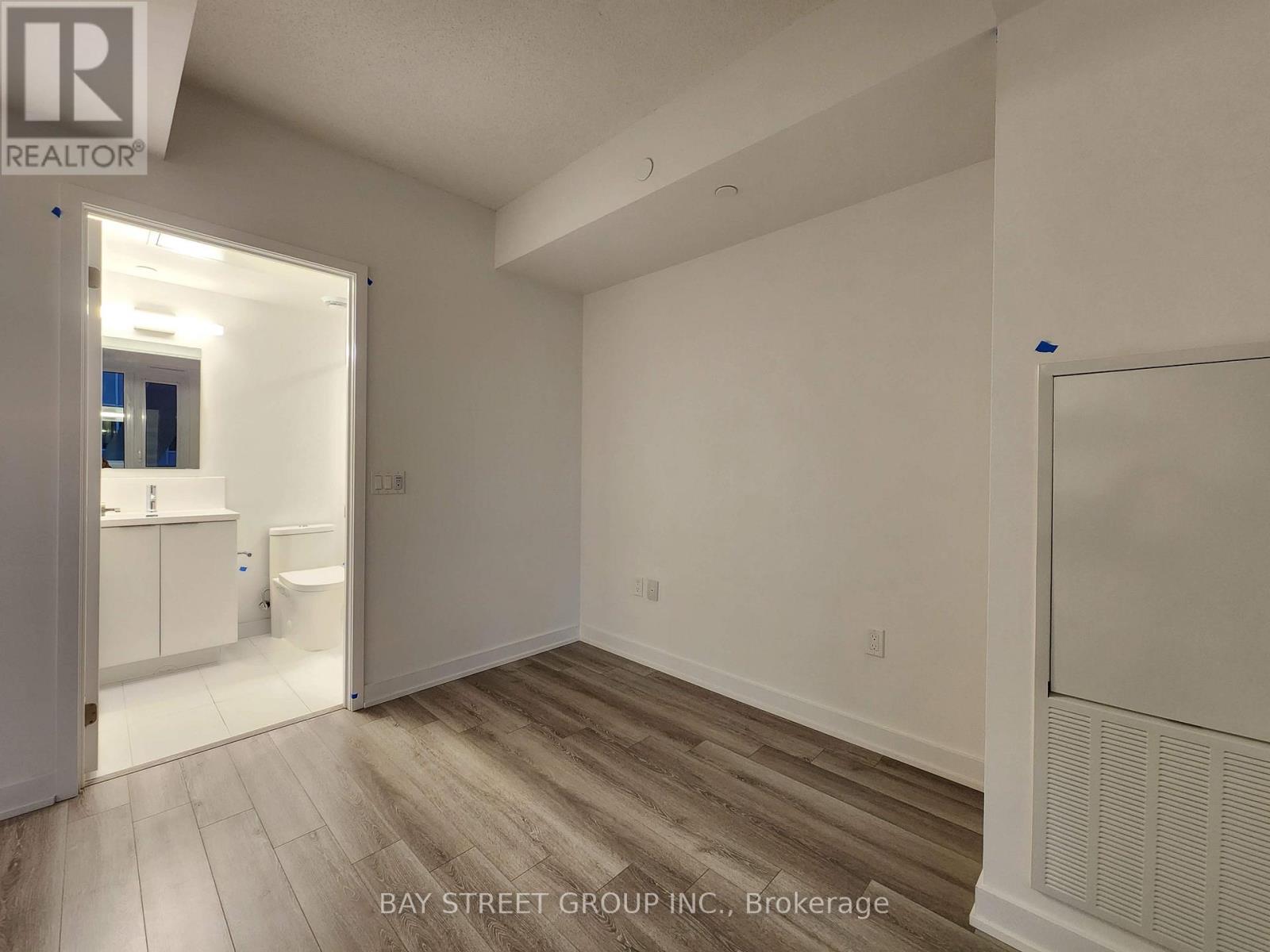 2013 - 230 Simcoe Street, Toronto, Ontario  M5T 0G7 - Photo 11 - C12948644