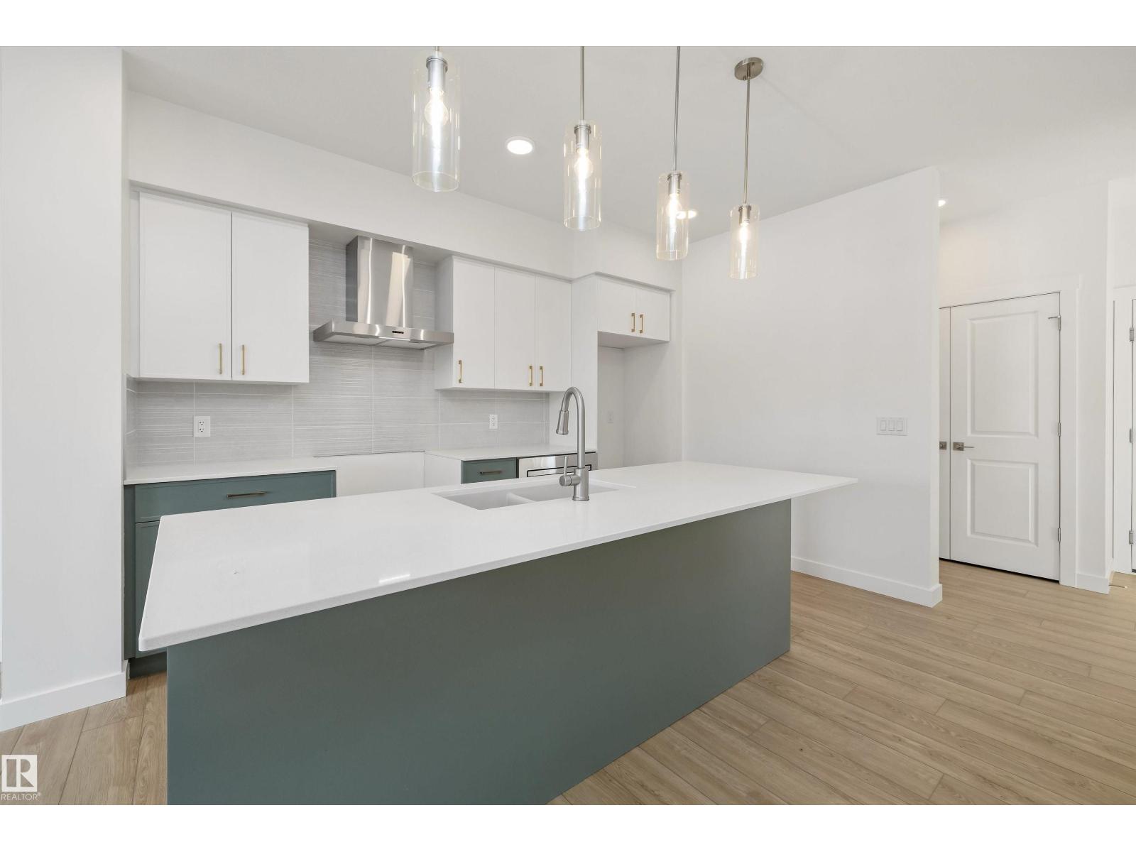 1054 Cristall Cr Sw, Edmonton, Alberta  T6W 5S6 - Photo 9 - E4480171