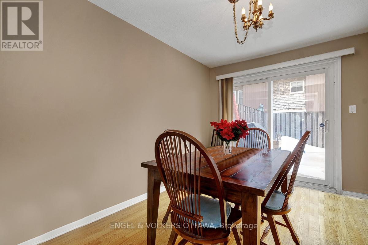 B - 765 Springland Drive, Ottawa, Ontario  K1V 6L9 - Photo 11 - X12948614