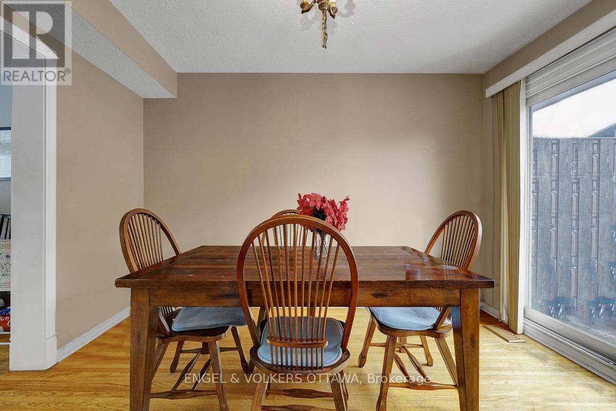 B - 765 Springland Drive, Ottawa, Ontario  K1V 6L9 - Photo 14 - X12948614