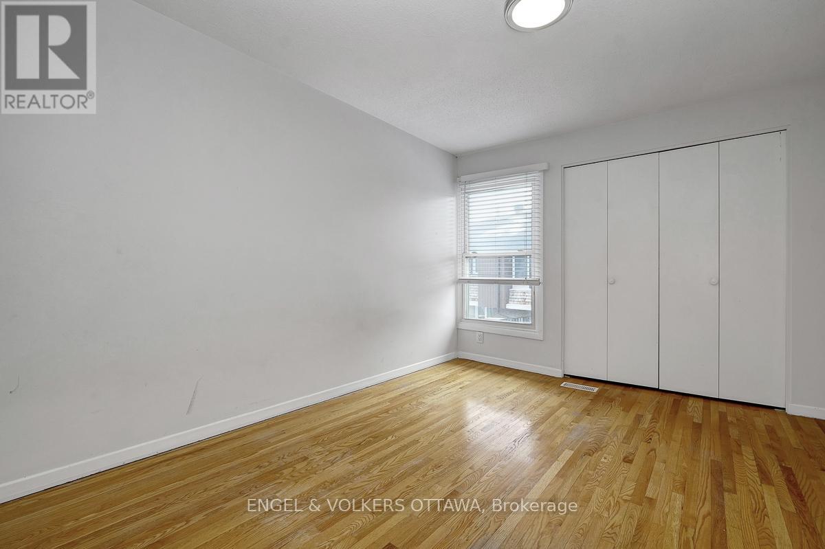 B - 765 Springland Drive, Ottawa, Ontario  K1V 6L9 - Photo 17 - X12948614
