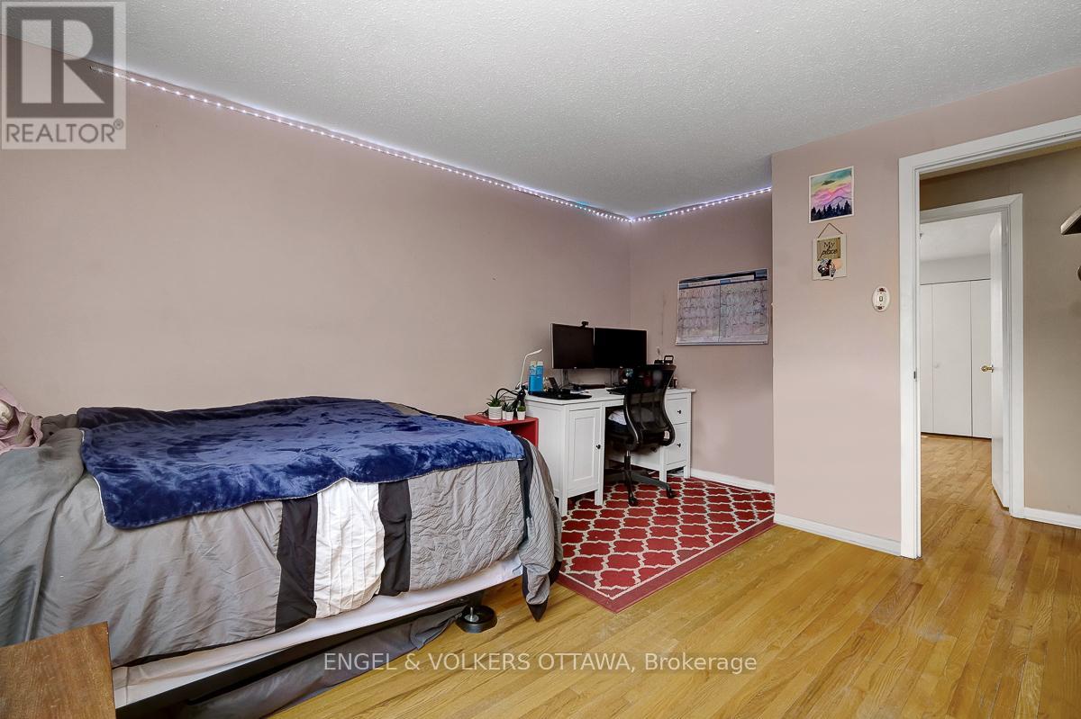 B - 765 Springland Drive, Ottawa, Ontario  K1V 6L9 - Photo 20 - X12948614