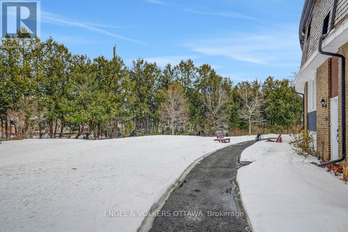 B - 765 Springland Drive, Ottawa, Ontario  K1V 6L9 - Photo 27 - X12948614