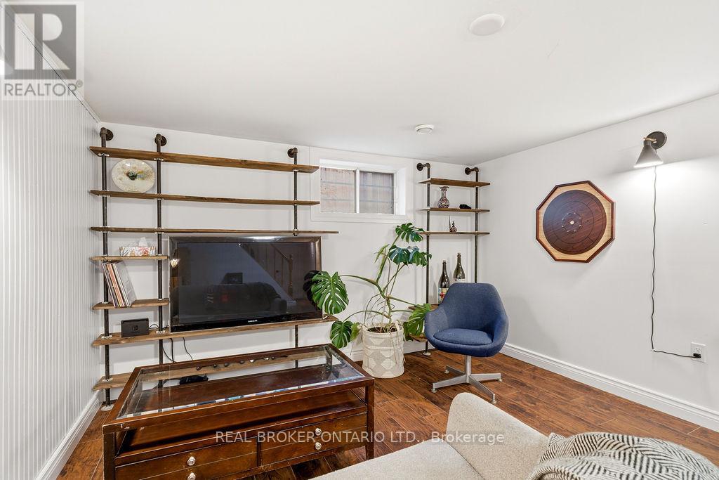 2086 Blossom Drive, Ottawa, Ontario  K1H 6G8 - Photo 26 - X12948652