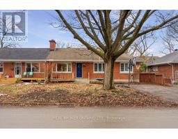 2086 BLOSSOM DRIVE, Ottawa, Ontario