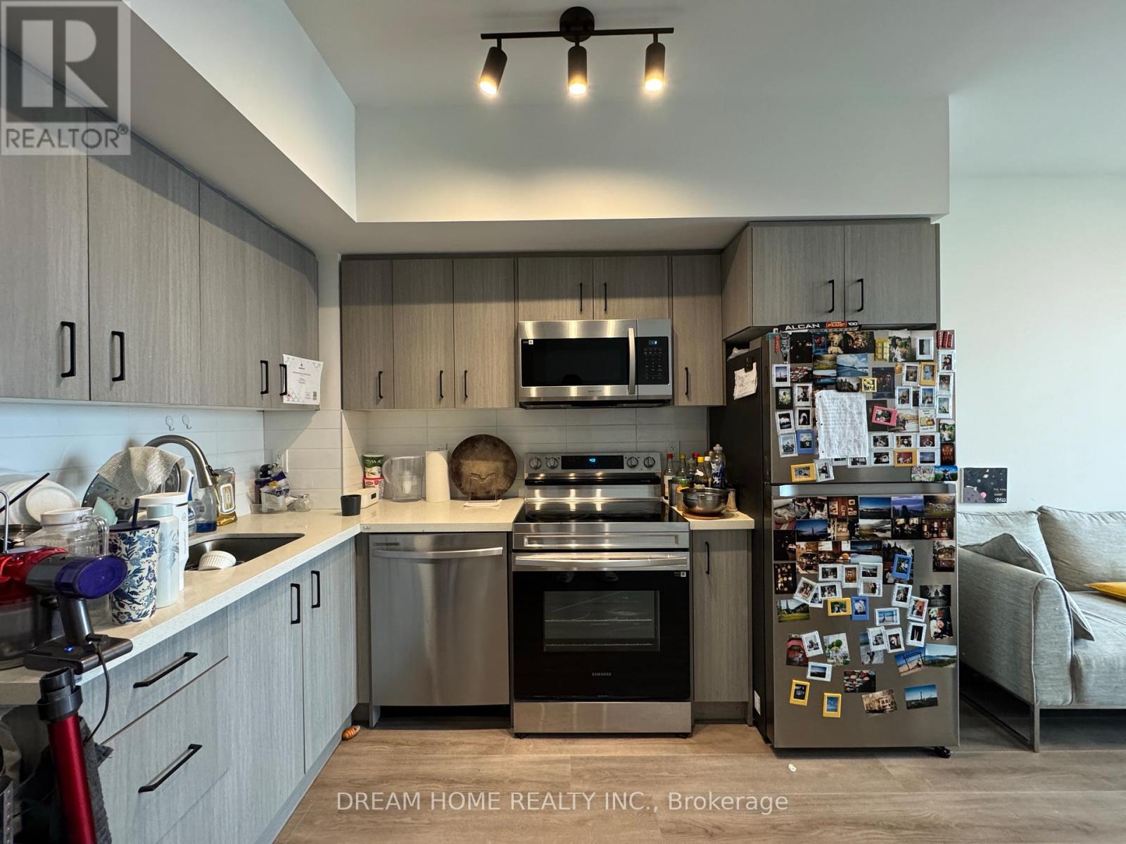 703 - 3429 Sheppard Avenue E, Toronto, Ontario  M1T 3K5 - Photo 4 - E12948658