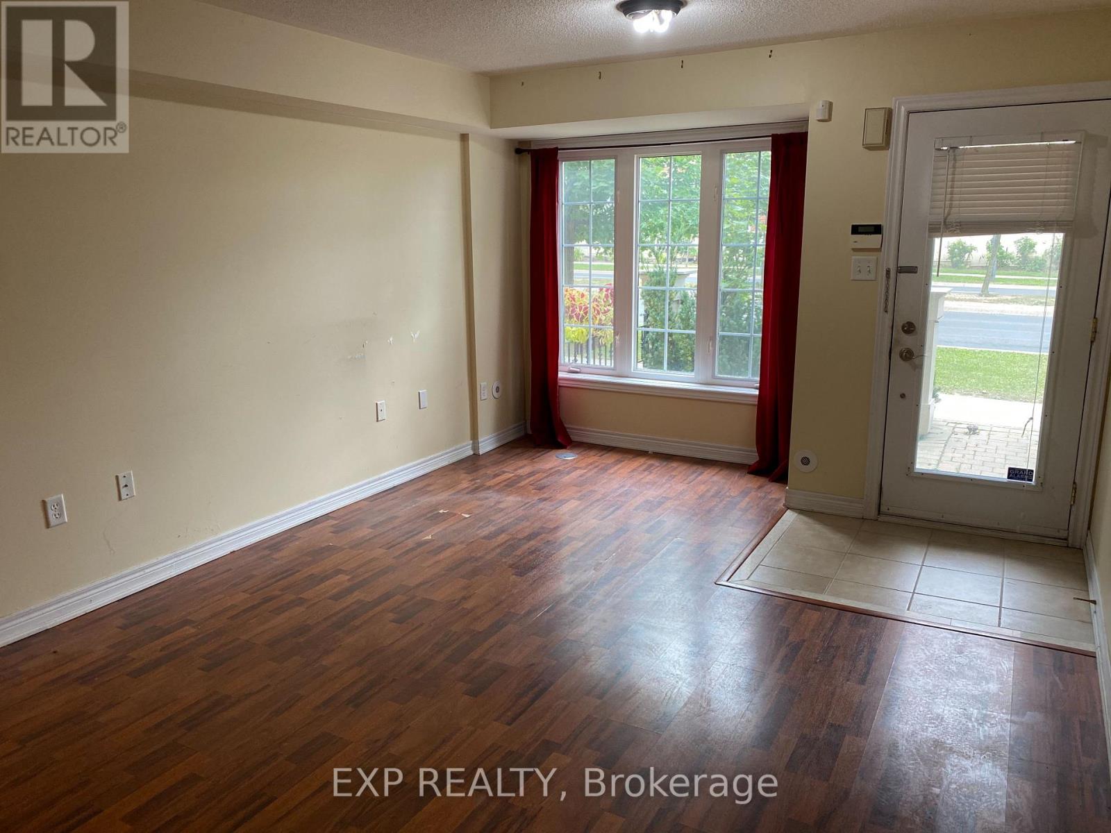 2765 Bur Oak Avenue, Markham, Ontario  L6B 1C8 - Photo 2 - N12948606