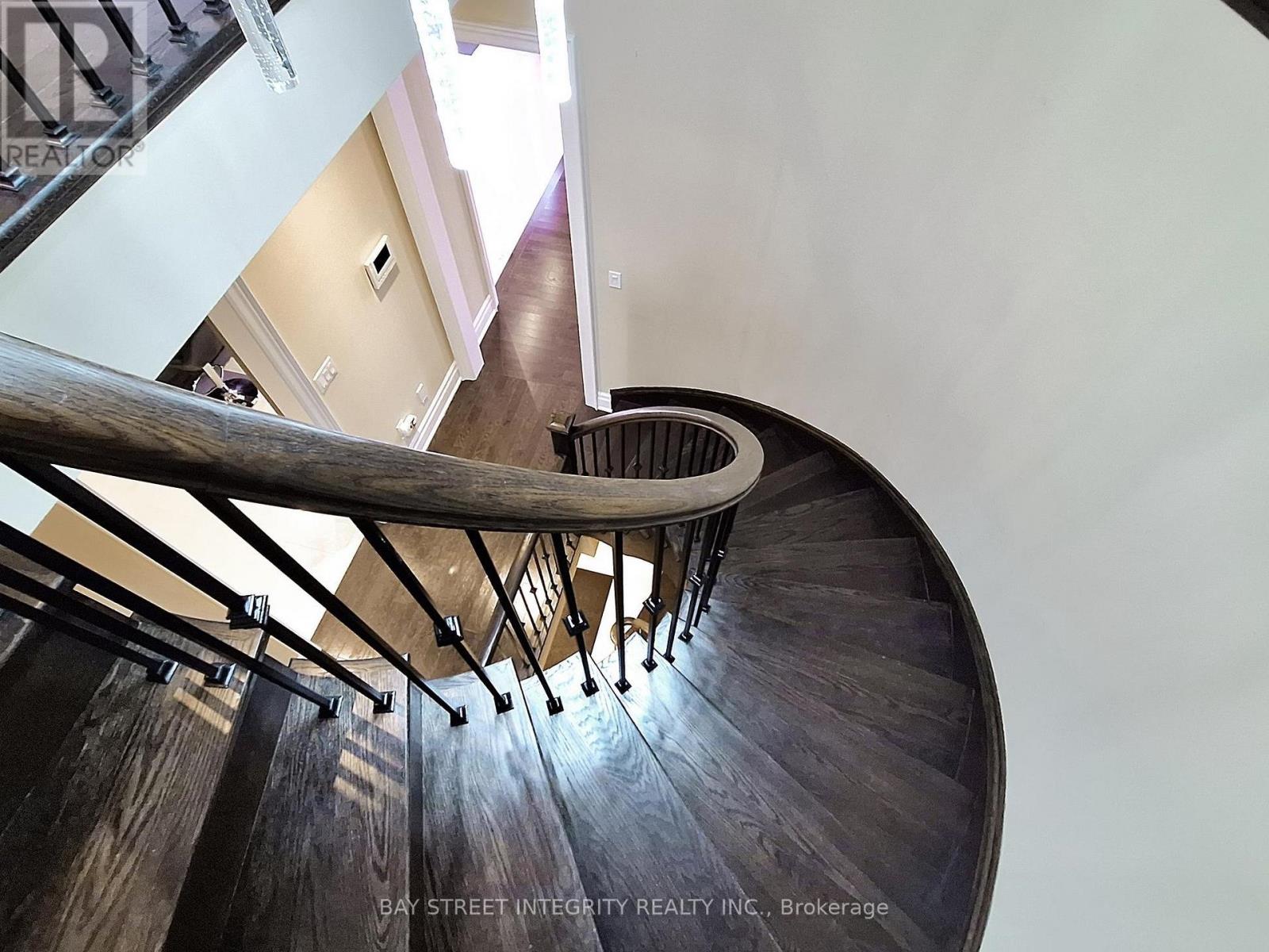 57 Strawbridge Farm Drive, Aurora, Ontario  L4G 0L2 - Photo 25 - N12948622