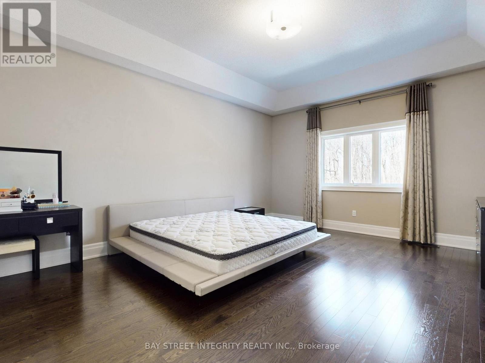 57 Strawbridge Farm Drive, Aurora, Ontario  L4G 0L2 - Photo 27 - N12948622