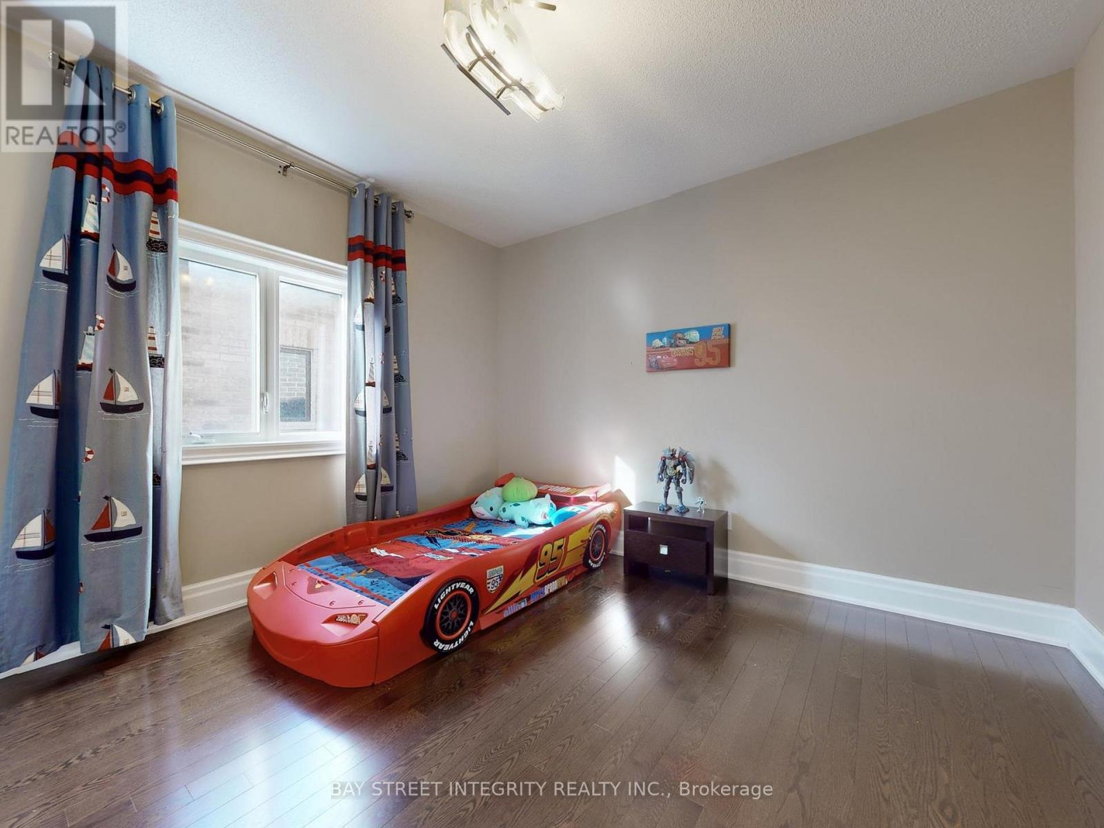 57 Strawbridge Farm Drive, Aurora, Ontario  L4G 0L2 - Photo 36 - N12948622