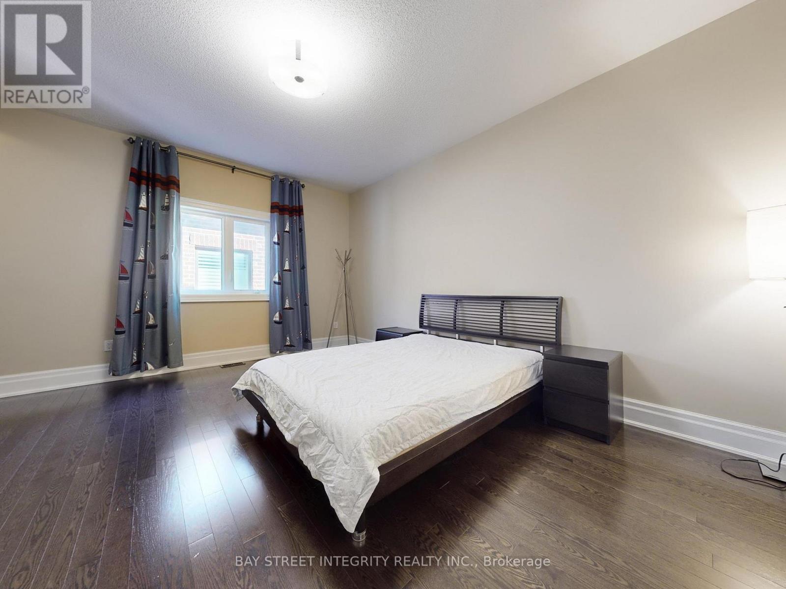 57 Strawbridge Farm Drive, Aurora, Ontario  L4G 0L2 - Photo 43 - N12948622