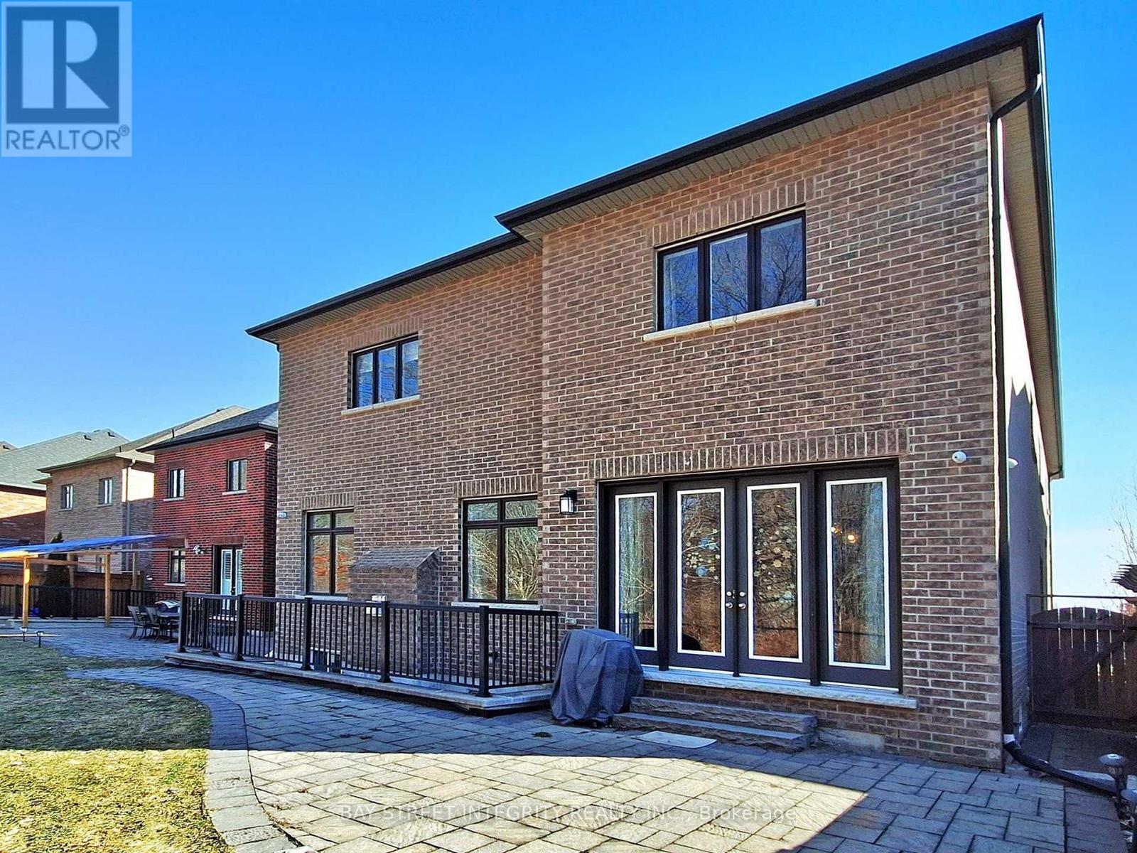 57 Strawbridge Farm Drive, Aurora, Ontario  L4G 0L2 - Photo 46 - N12948622