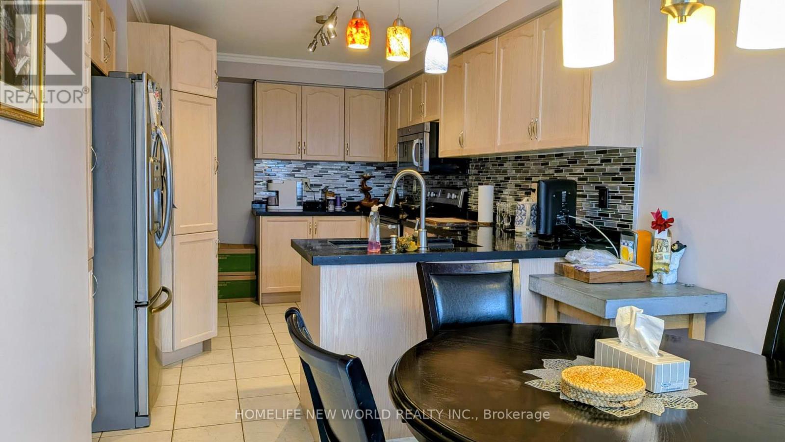 100 Castle Park Boulevard, Vaughan, Ontario  L4H 2R7 - Photo 5 - N12948642