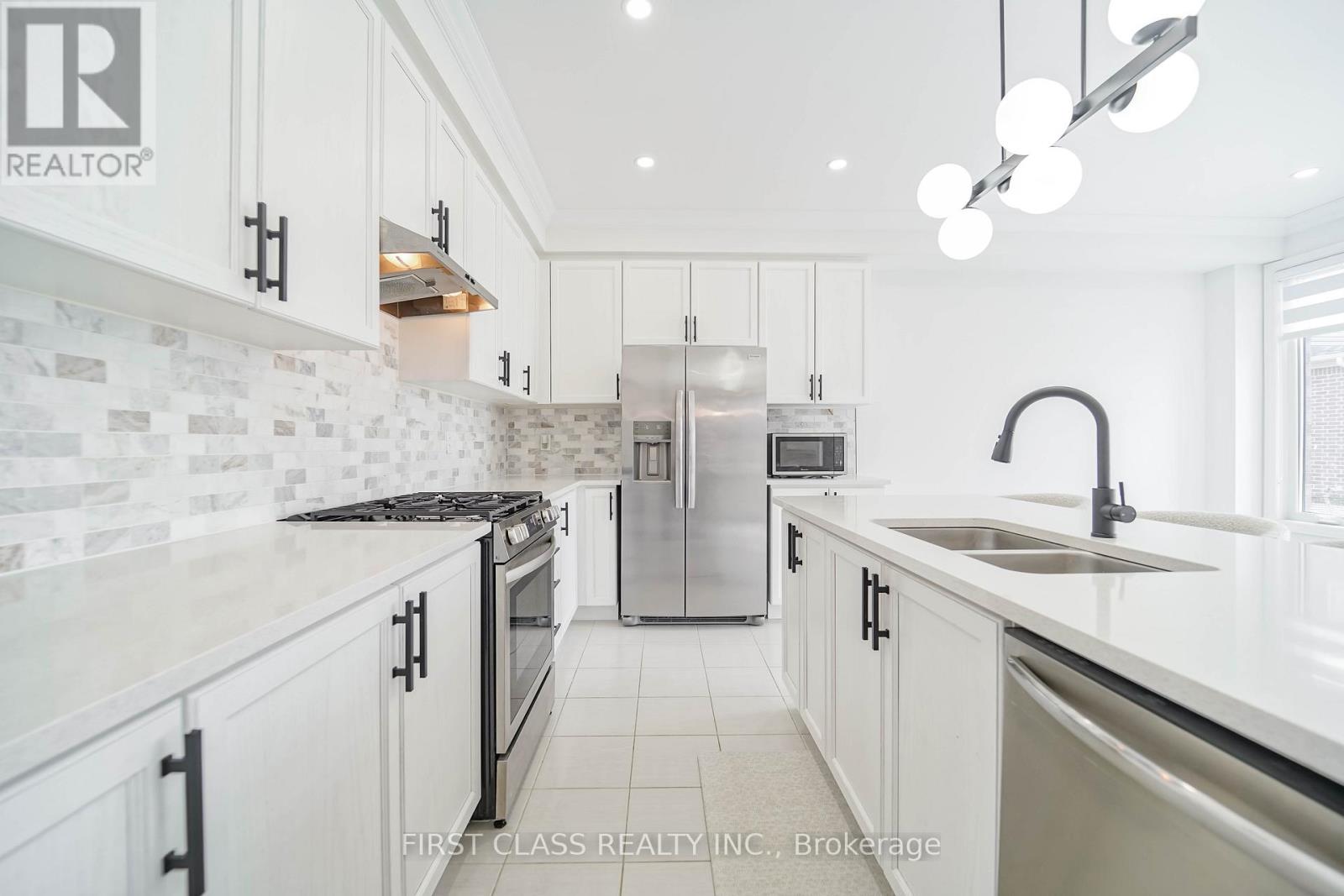 101 Thicketwood Avenue, Barrie, Ontario  L9J 0W8 - Photo 5 - S12948630