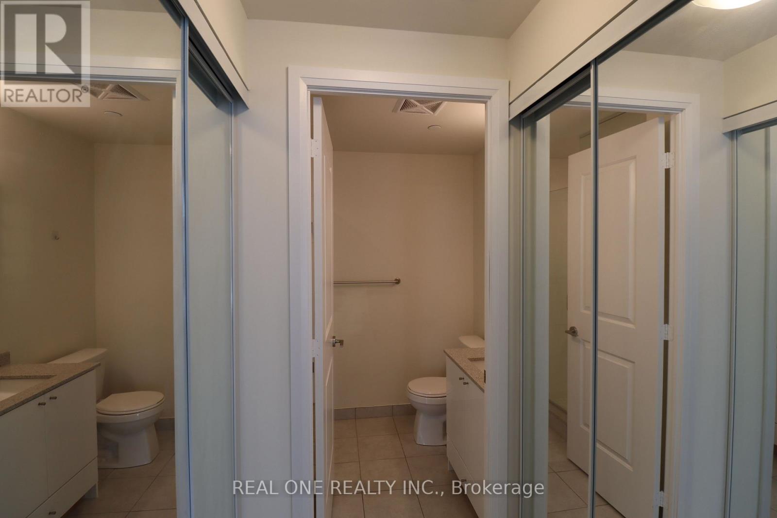 403 - 65 Watergarden Drive, Mississauga, Ontario  L5R 1B2 - Photo 17 - W12948646