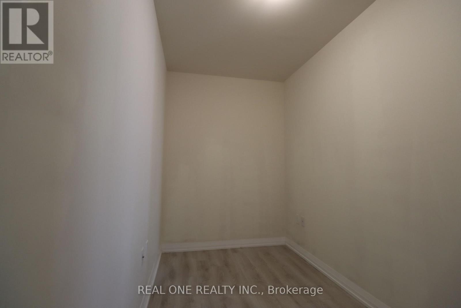 403 - 65 Watergarden Drive, Mississauga, Ontario  L5R 1B2 - Photo 20 - W12948646