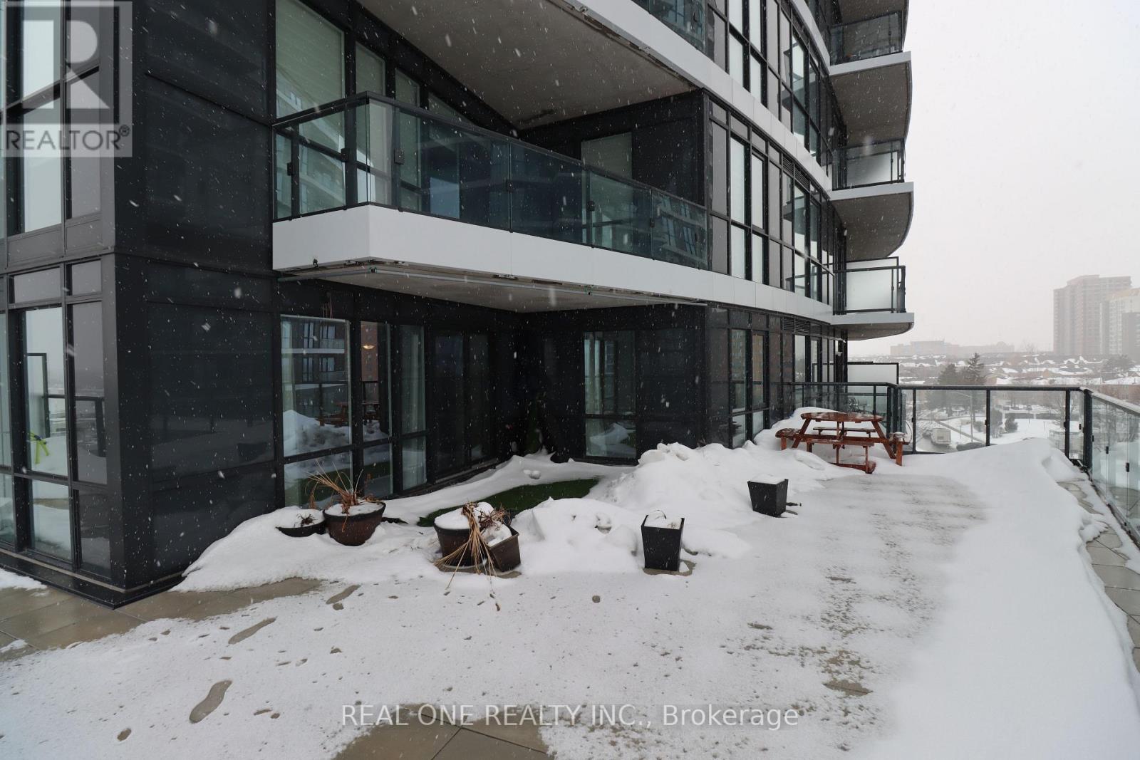 403 - 65 Watergarden Drive, Mississauga, Ontario  L5R 1B2 - Photo 22 - W12948646