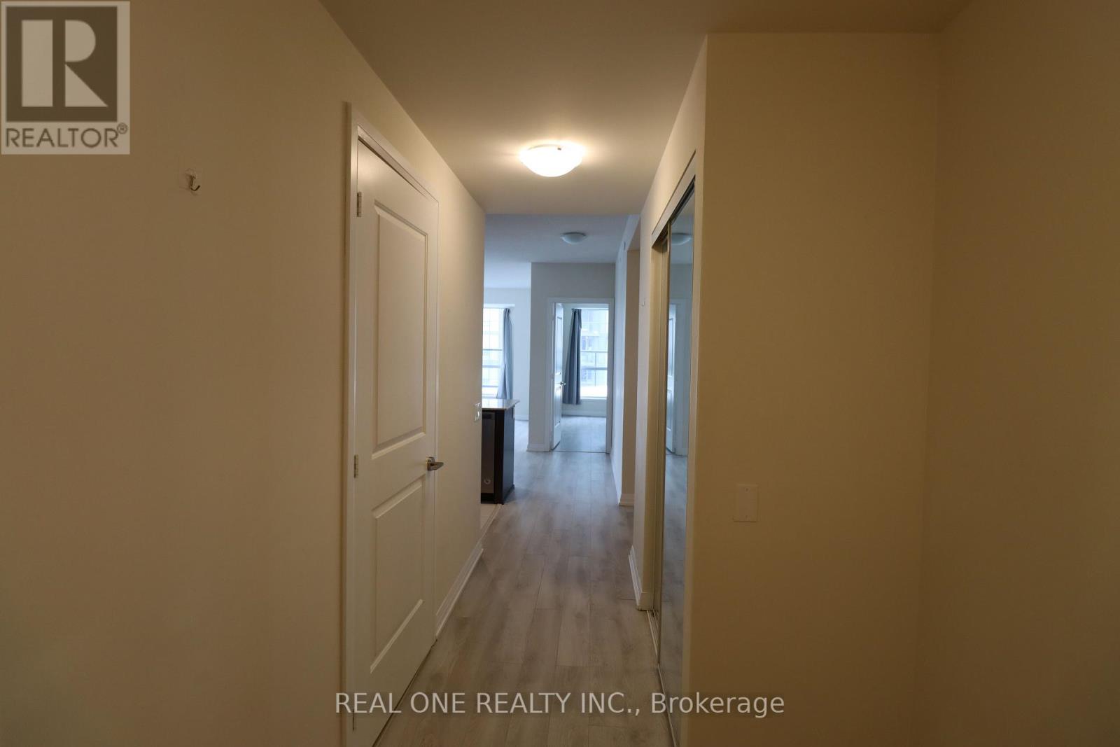 403 - 65 Watergarden Drive, Mississauga, Ontario  L5R 1B2 - Photo 6 - W12948646