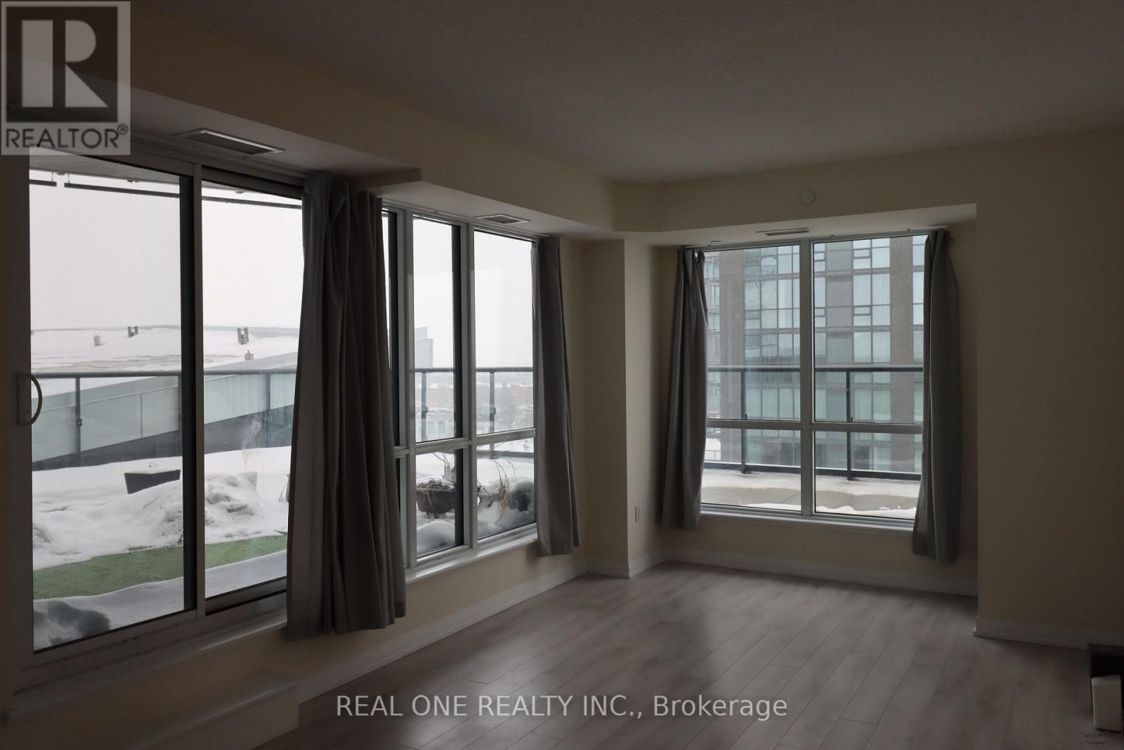 403 - 65 Watergarden Drive, Mississauga, Ontario  L5R 1B2 - Photo 8 - W12948646