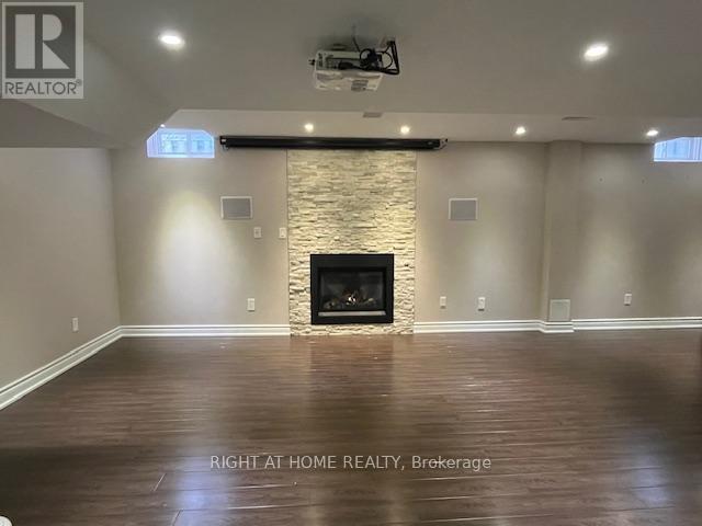 4551 Carpenter Court, Mississauga, Ontario  L5V 1C5 - Photo 3 - W12948670