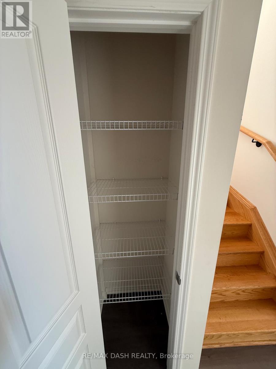 303 - 1130 Briar Hill Avenue, Toronto, Ontario  M6B 0A9 - Photo 17 - W12948672