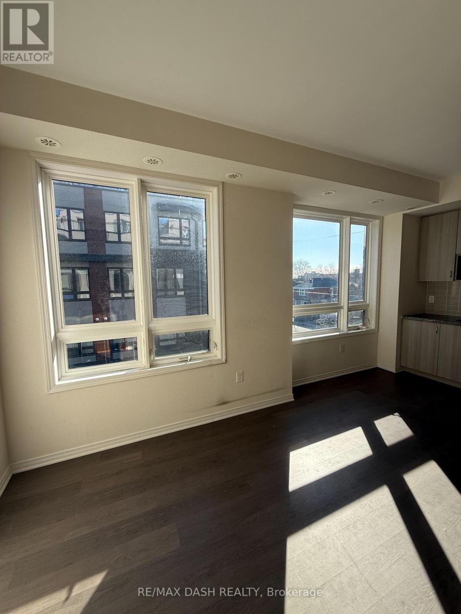 303 - 1130 Briar Hill Avenue, Toronto, Ontario  M6B 0A9 - Photo 5 - W12948672