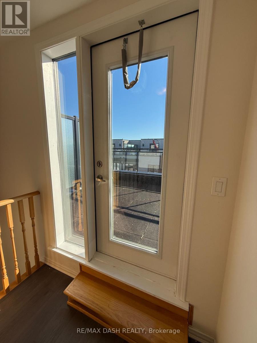 303 - 1130 Briar Hill Avenue, Toronto, Ontario  M6B 0A9 - Photo 7 - W12948672