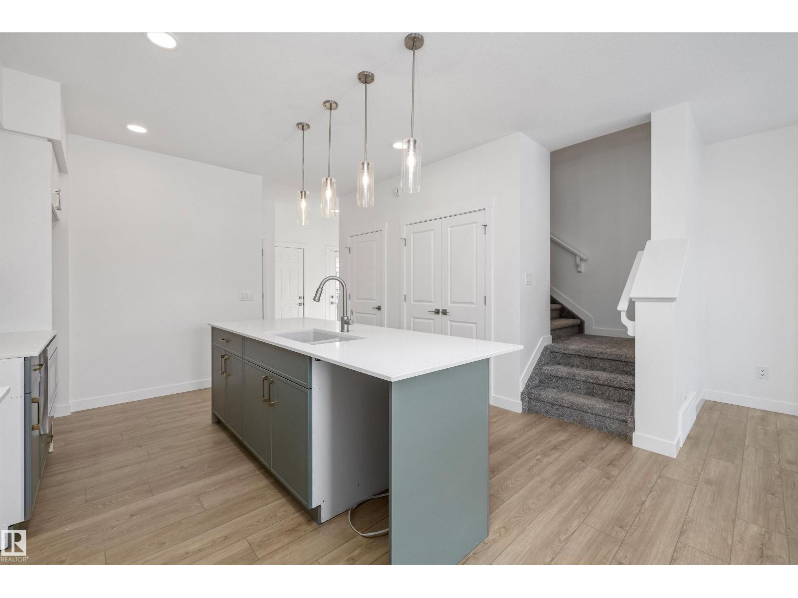 1064 Cristall Cr Sw, Edmonton, Alberta  T6W 5S6 - Photo 7 - E4480172