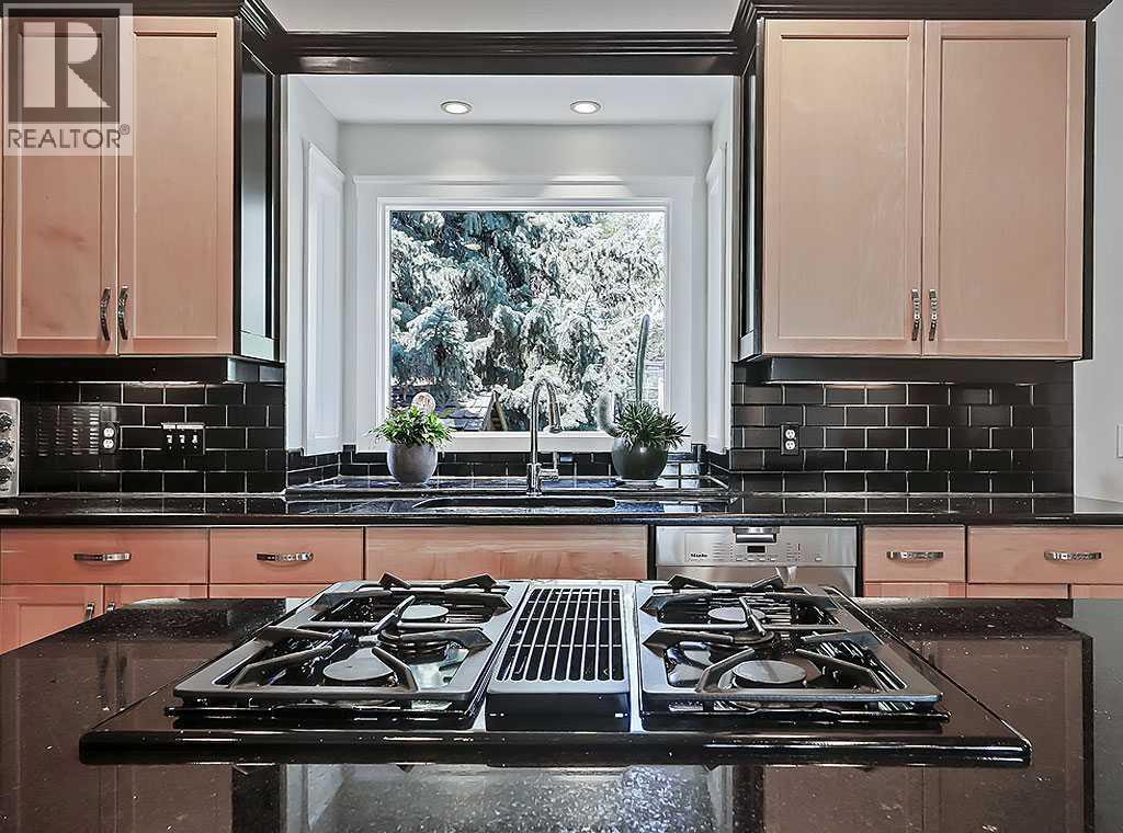 616 47 Avenue SW, Calgary, Alberta  T2S 1C6 - Photo 9 - A2298106