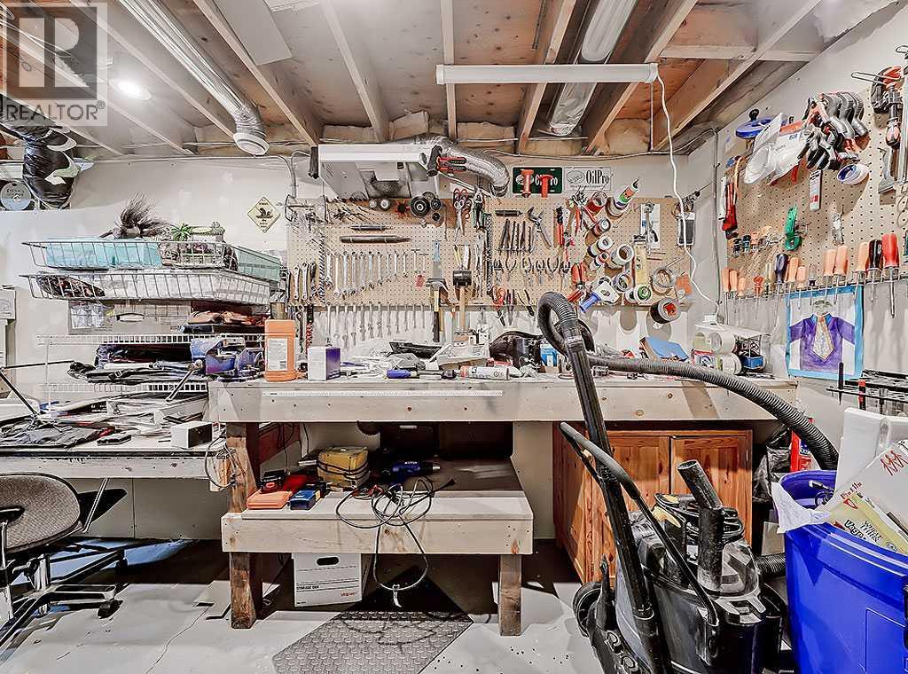 616 47 Avenue SW, Calgary, Alberta  T2S 1C6 - Photo 39 - A2298106