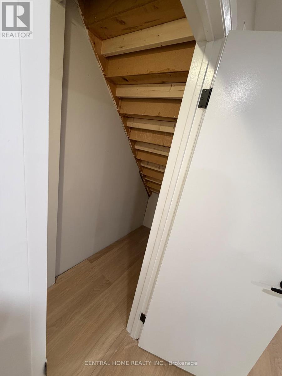 229 Spring Gate Boulevard, Vaughan, Ontario  L4J 3G3 - Photo 13 - N12948310