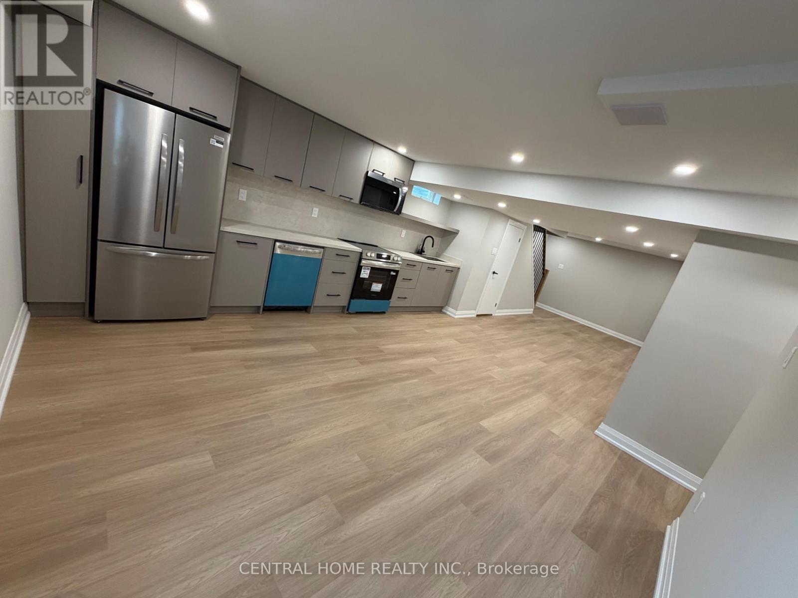 229 SPRING GATE BOULEVARD, Vaughan, Ontario