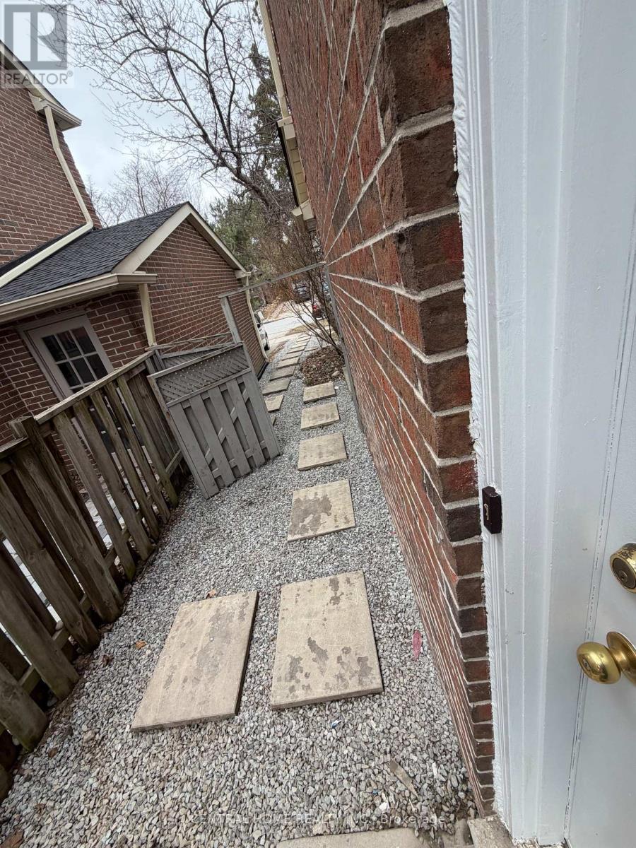 229 Spring Gate Boulevard, Vaughan, Ontario  L4J 3G3 - Photo 26 - N12948310