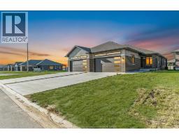 38 BORDEAUX PLACE, Chatham, Ontario