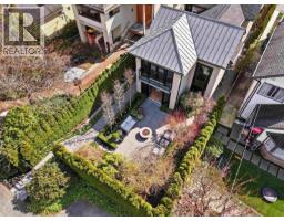 1230 ESQUIMALT AVENUE, West Vancouver, British Columbia