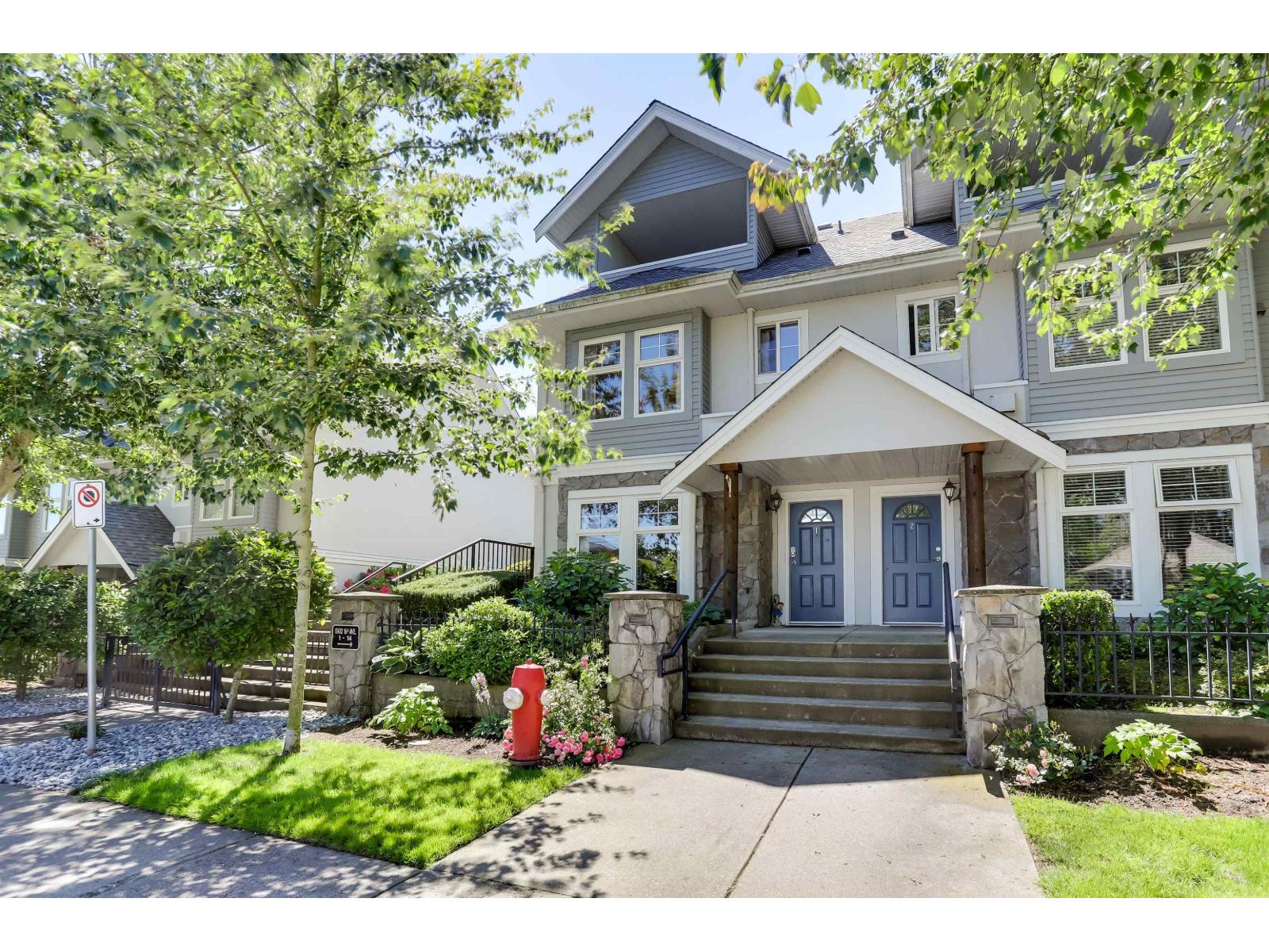 1 15432 16A AVENUE, Surrey, British Columbia