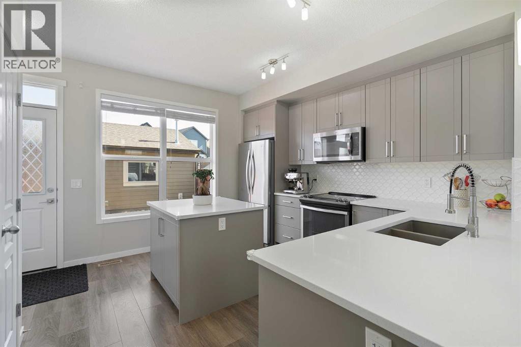 849 Mahogany Boulevard SE, Calgary, Alberta  T3M 2H1 - Photo 11 - A2294561