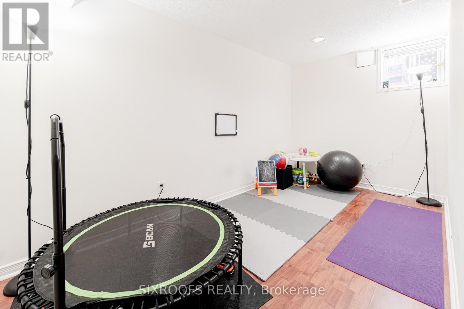 Lower - 332 Homewood Avenue, Toronto, Ontario  M2R 2N8 - Photo 11 - C12948686