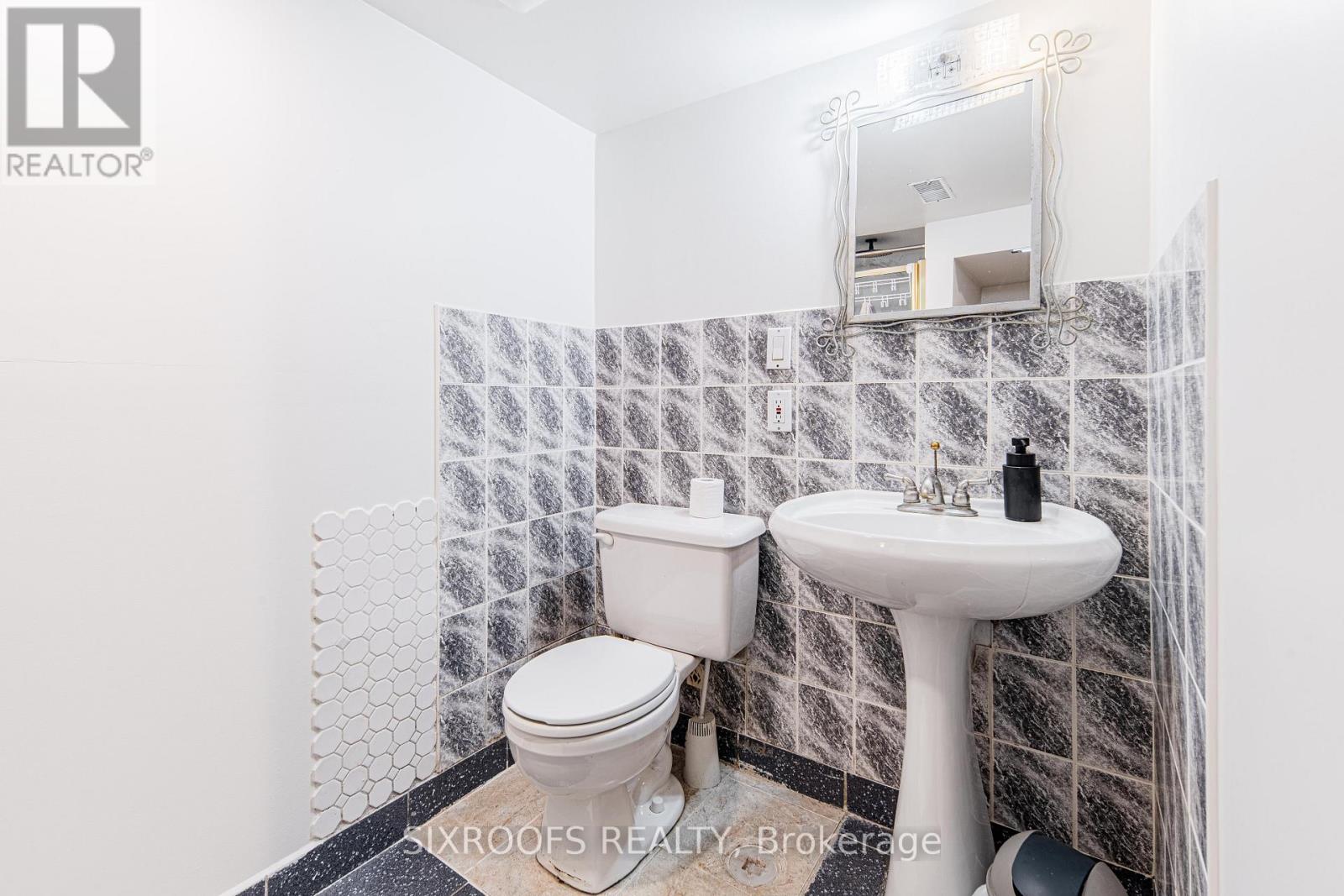 Lower - 332 Homewood Avenue, Toronto, Ontario  M2R 2N8 - Photo 13 - C12948686